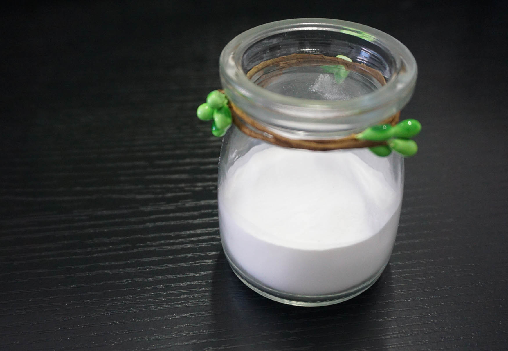 White Color Urea Formaldehyde Powder / Urea Powder Suppliers